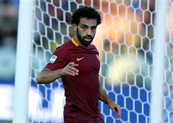 محترفين صلاح يخضع للفحص الطبي في ليفربول