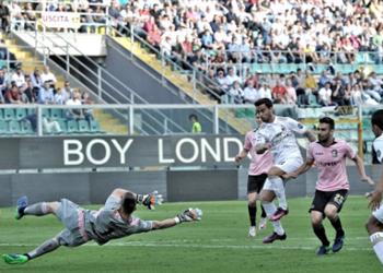 نتائج_الكالتشيو ميلان يتغلب على باليرمو بثنائية ويصعد لوصافة الكالتشيو