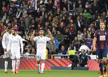 ريال مدريد يعبر إيبار بثلاثية في الليجا