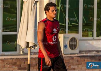 سعد سمير يشارك في تدريبات الأهلي يوم زفافه