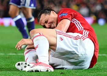 أخبار إبراهيموفيتش هو من طلب عدم تمديد عقده مع مانشستر يونايتد لسبب