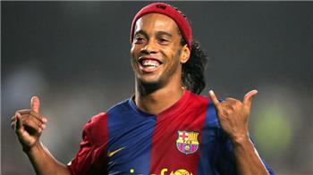 أخبار رونالدينيو يعود إلى برشلونة مرة أخرى