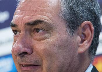 المدير الرياضي لبرشلونة يوضح موقف البرسا من التعاقد مع كوتينيو