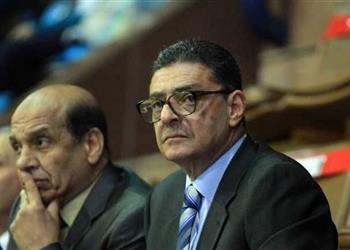 محمود طاهر يطمئن على بعثة الأهلي في الكاميرون