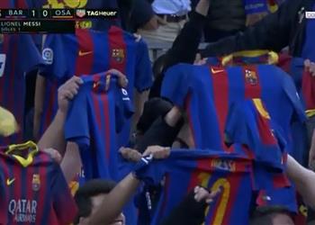 أخبار بالفيديو جماهير الكامب نو تحتفل بهدف ميسي بطريقته في الكلاسيكو