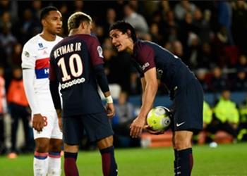 رد فعل قوي من نيمار على أزمته مع كافاني