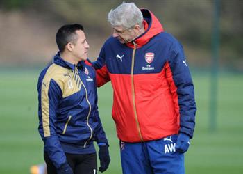 سوشيال_بطولات سانشيز يرد على تصريحات فينجر بـ صورة