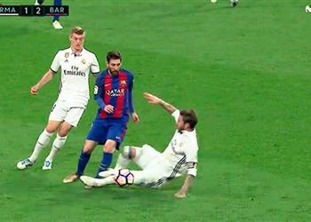 تحكيم_الكلاسيكو 5 بالفيديو راديو ماركا راموس استحق الطرد بعد عرقلته لميسي