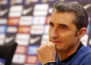 فالفيردي يتحدث عن مشاركة إنييستا أمام إشبيلية ويشيد بـ ميسي