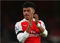 مانشستر يونايتد ينضم للمنافسة على ضم تشامبرلين