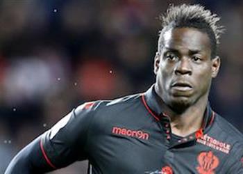 بالوتيلي احترم اختيار فينتورا وهذه رسالتي لإبراهيموفيتش