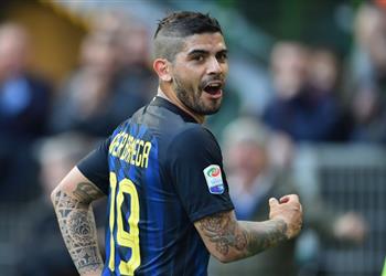 تصريحات وكيله بانيجا سينتقل إلى إسبانيا بنسبة 99