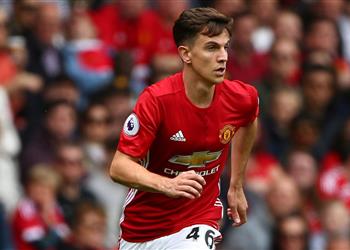 ميركاتو الصيف رسميا مانشستر يونايتد يعلن رحيل هاروب إلى بريتسون