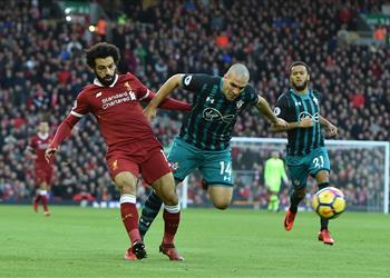 بالفيديو محمد صلاح يكسر رقم أسطورة ليفربول