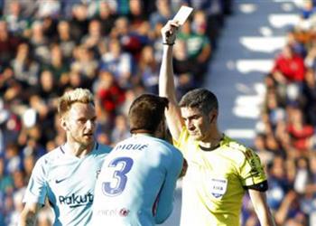 لجنة العقوبات ترفض استئناف برشلونة لإنذار بيكيه