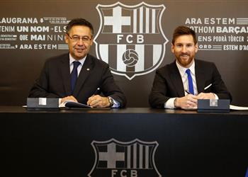 رئيس برشلونة يعلق على تجديد عقد ميسي