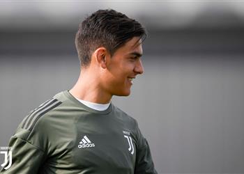 ديبالا يتواصل مع لاعب برشلونة لضمه ليوفنتوس