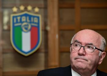 رئيس الاتحاد الإيطالي المستقيل عن الانتقادات لم ألعب مع المنتخب ضد السويد