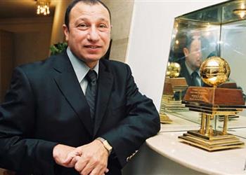 الخطيب يجيب هل يقبل عودة الحضري ليختتم حياته بالاهلى