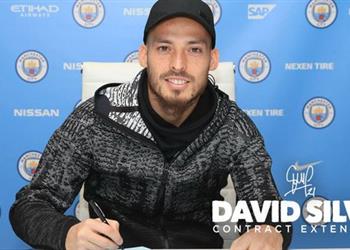 رسمي ا مانشستر سيتي يجدد عقد سيلفا