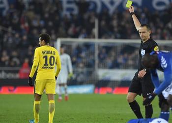 لاعب ستراسبورج يهدد بإيذاء نيمار