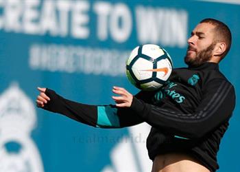 بنزيما يعود لتدريبات ريال مدريد