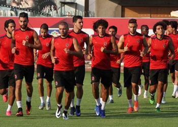 الأهلي يختتم تدريباته استعدادا للأسيوطي وتألق حمودي ورحيل