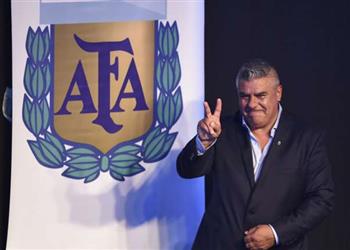 تصريحات رئيس الاتحاد الأرجنتيني لا تقلقوا من إيقاف ميسي ونحاول تقليل العقوبة