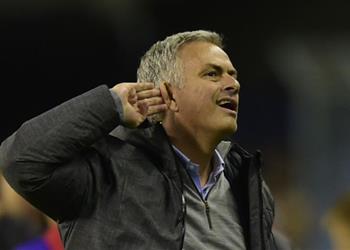 باريس سان جيرمان يتواصل مع مورينيو