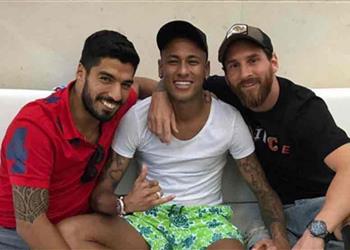نيمار يتواصل مع ميسي وسواريز ويستعد لتقديم هدية غير متوقعة