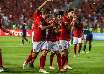 طبيب الأهلي يتحدث عن إصابة ثنائي الفريق