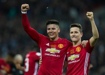 مدافع مانشستر يونايتد يعلن جاهزيته للديربي