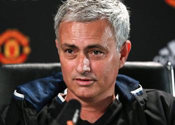 تقارير مانشستر يونايتد يقدم عرضا فلكيا لصفقته الجديدة