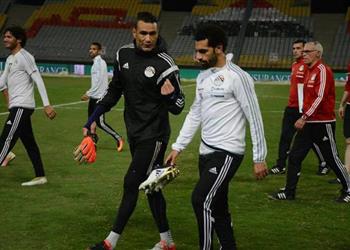 كهربا والحضري يهنئان محمد صلاح بجائزة أفضل لاعب إفريقي