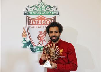 فيفا يهنئ محمد صلاح بجائزة أفضل لاعب إفريقي