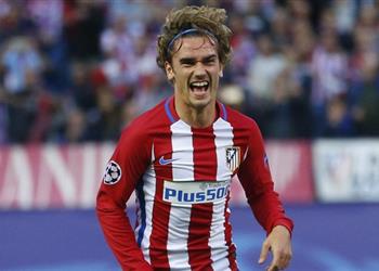 صحفي إسباني يكشف مفاجأة بشأن برشلونة وجريزمان ويهدد بالاستقالة