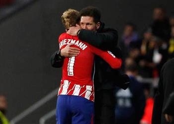 سيميوني يفتح باب الرحيل لجريزمان تحت أعين برشلونة ومانشستر يونايتد