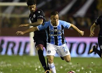 جريميو يكشف كواليس مفاوضات برشلونة وريال مدريد لضم آرثور