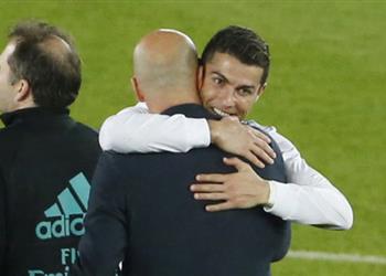 زيدان أريد بقاء رونالدو في ريال مدريد مدى الحياة