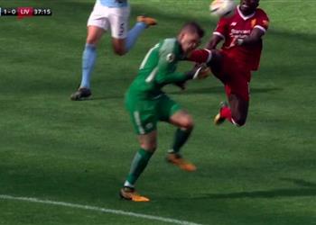 فيديو هل يستحق ماني الطرد أمام مانشستر سيتي هنري ونيفيل يوضحان