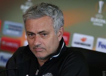 مؤتمر مورينيو أياكس لا يستحق التواجد في اليورباليج وسنتفادى الأخطاء الموسم القادم بوجبا سيلعب الأحد رغم وفاة والده وسنعتمد أكثر على الشباب