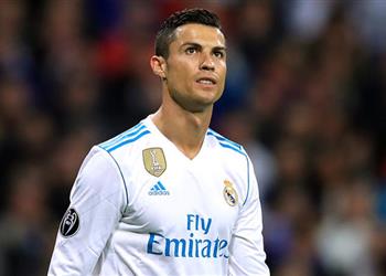 رونالدو يؤجل محادثات تجديد عقده في ريال مدريد