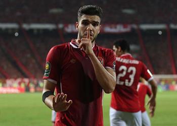 الأهلي يستعيد أزارو قبل مواجهة دجلة في الدوري
