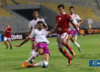 عمرو جمال يقود هجوم الأهلي أمام سموحة غد ا