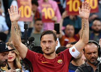 أخبار توتي يكشف عن مستقبله