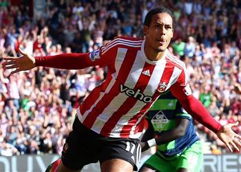 مدرب ساوثهامبتون يثير التكهنات حول رحيل فان ديك