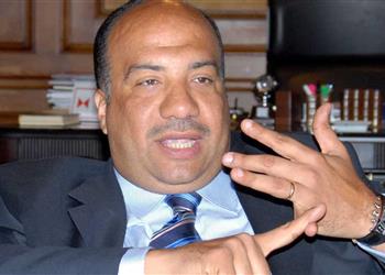 رئيس الاتحاد السكندري جلست مع الخطيب لضم لاعبين من الأهلي وهذا موقف أوباما