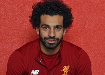 ليفربول يحتفل بمحمد صلاح محطم التوقعات في 2017
