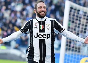 بوفون مشيد ا بهيجواين يجب أن يتعلم الفريق من أدائه