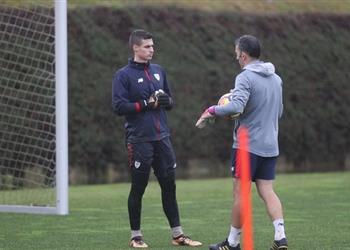 كيبا يقدم مؤشر اقتراب رحيله إلى ريال مدريد وزميله يعلق